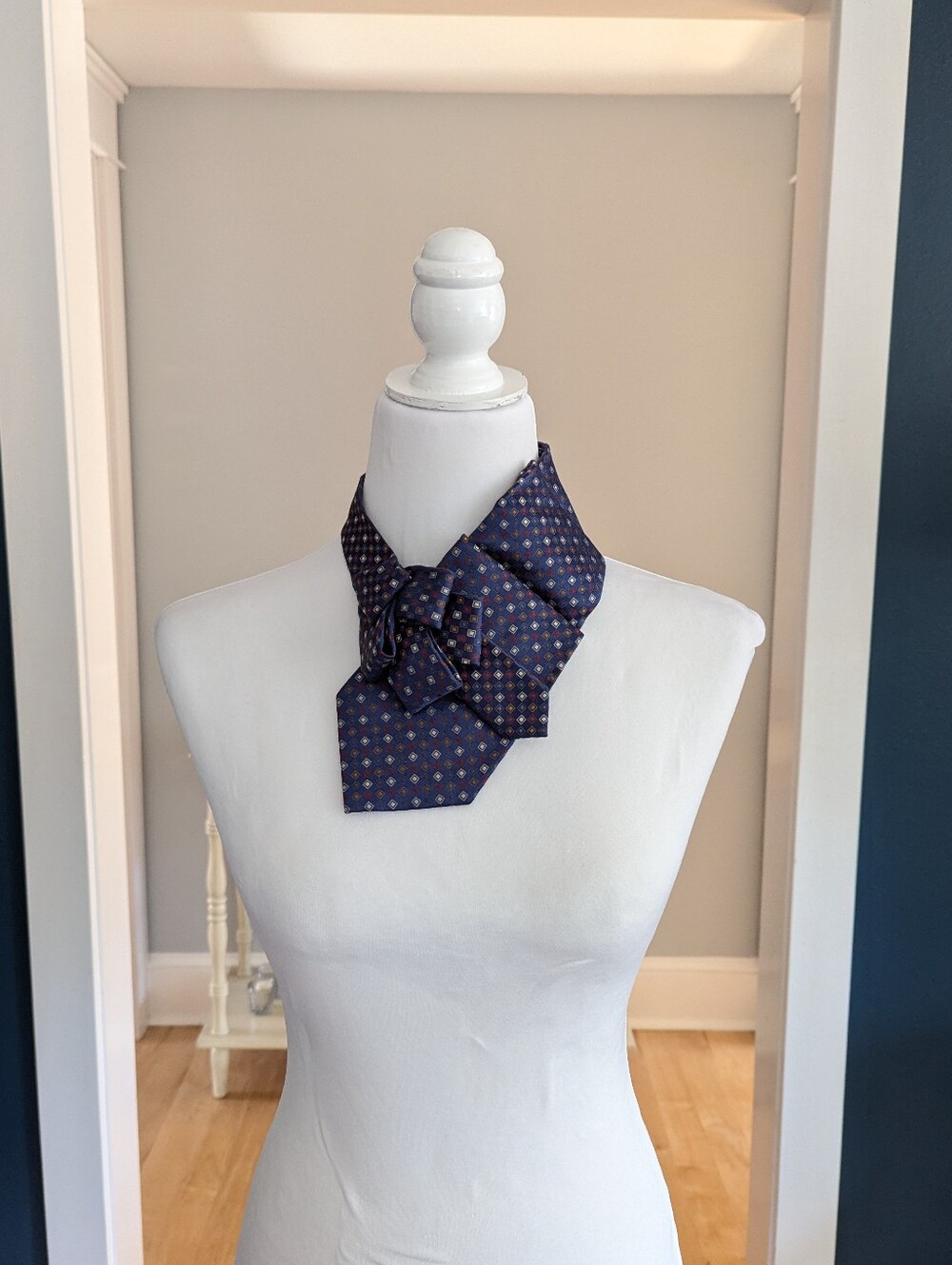 NWT Handcrafted Silk Ascot Scarf Upcycled Necktie Medium Preppy Dark Academia